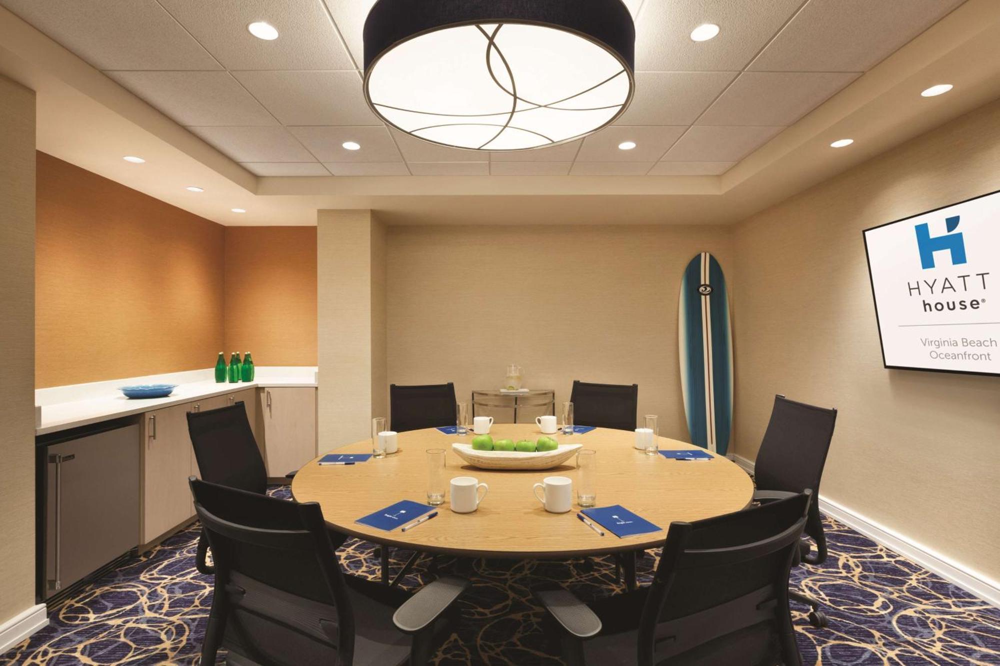 Hyatt House Virginia / Oceanfront