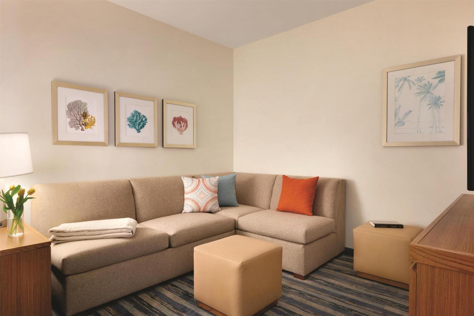 Hyatt House Virginia / Oceanfront