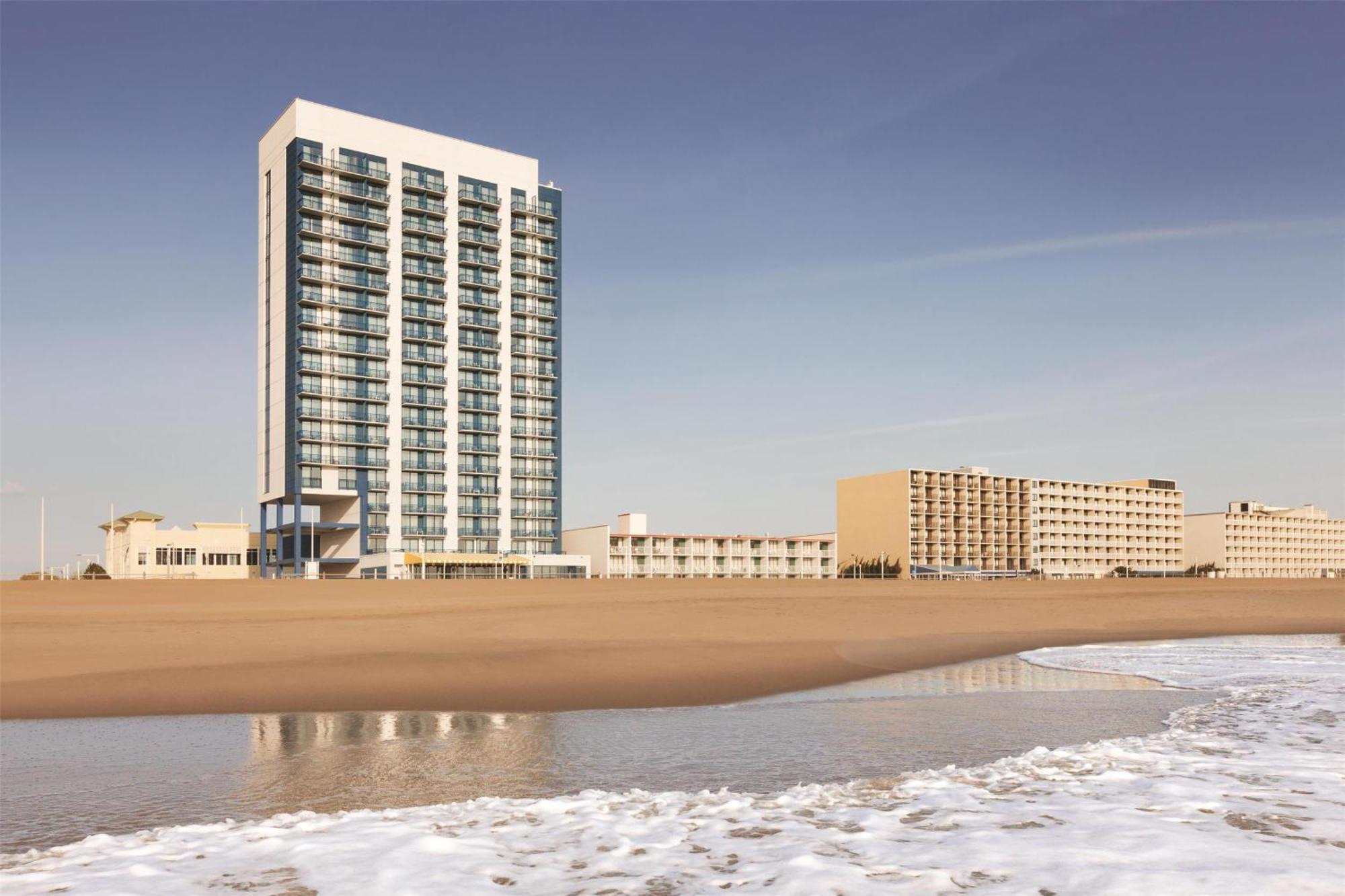 Hyatt House Virginia / Oceanfront